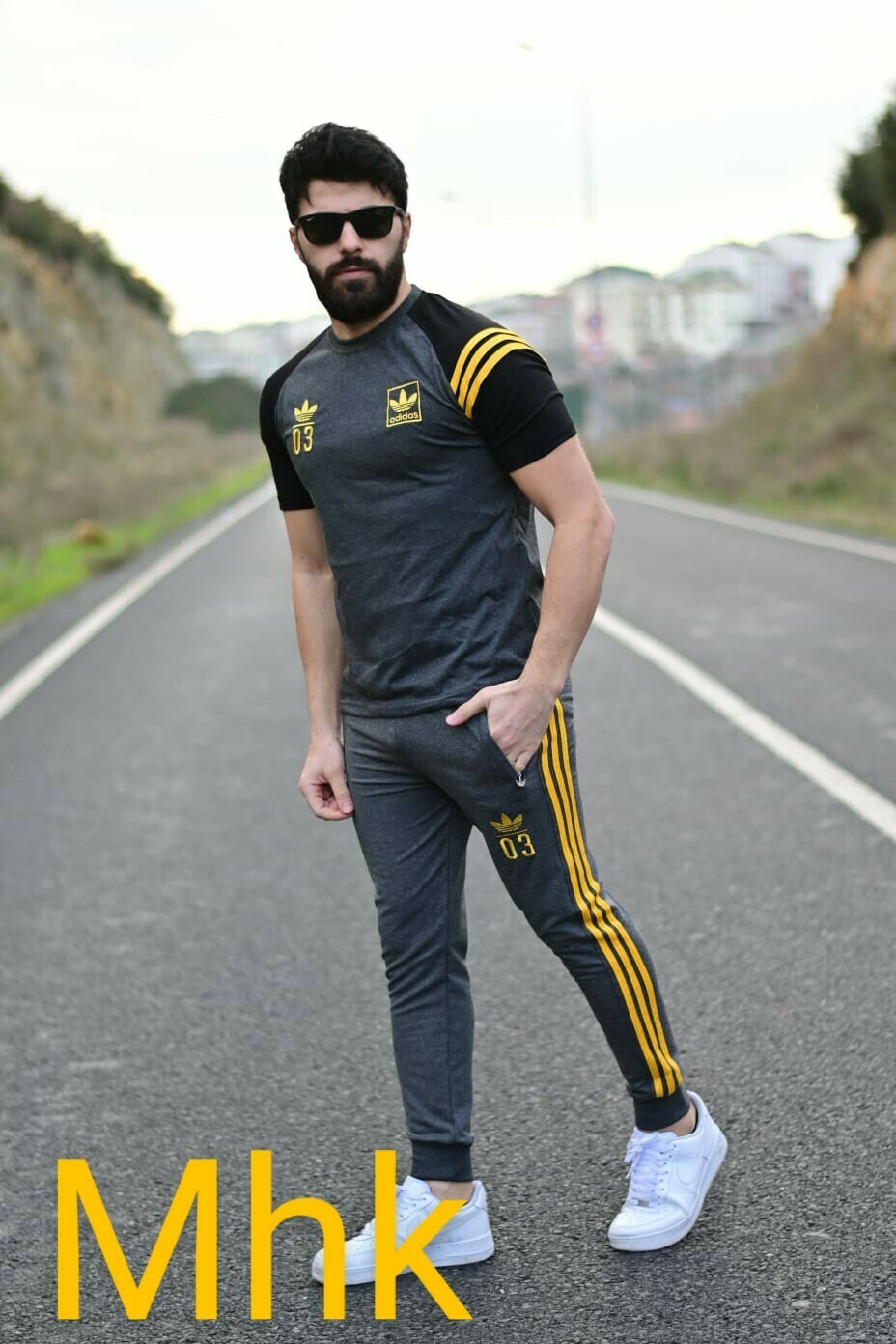 COLLECTION SPORT POUR HOMMES