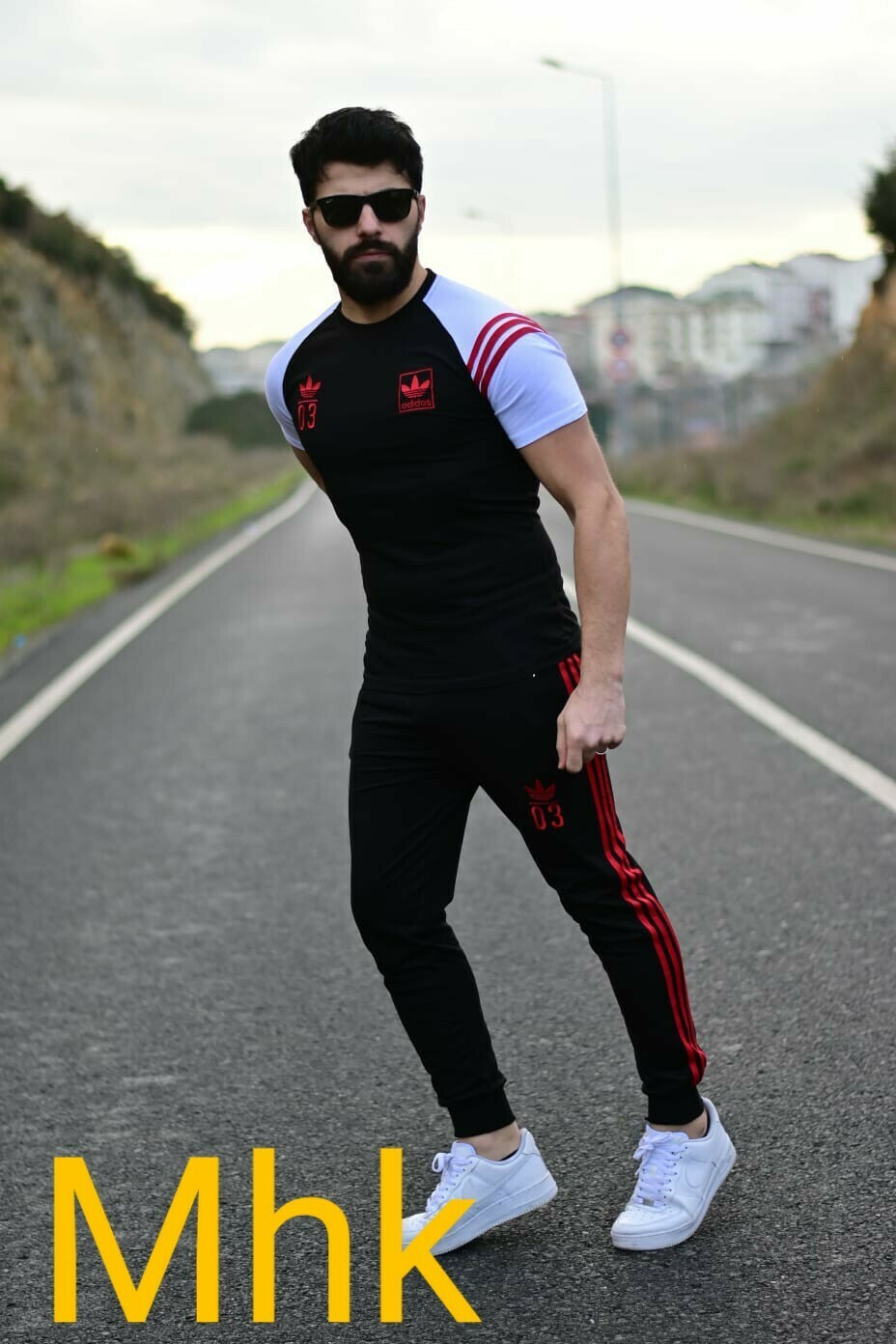 COLLECTION SPORT POUR HOMMES