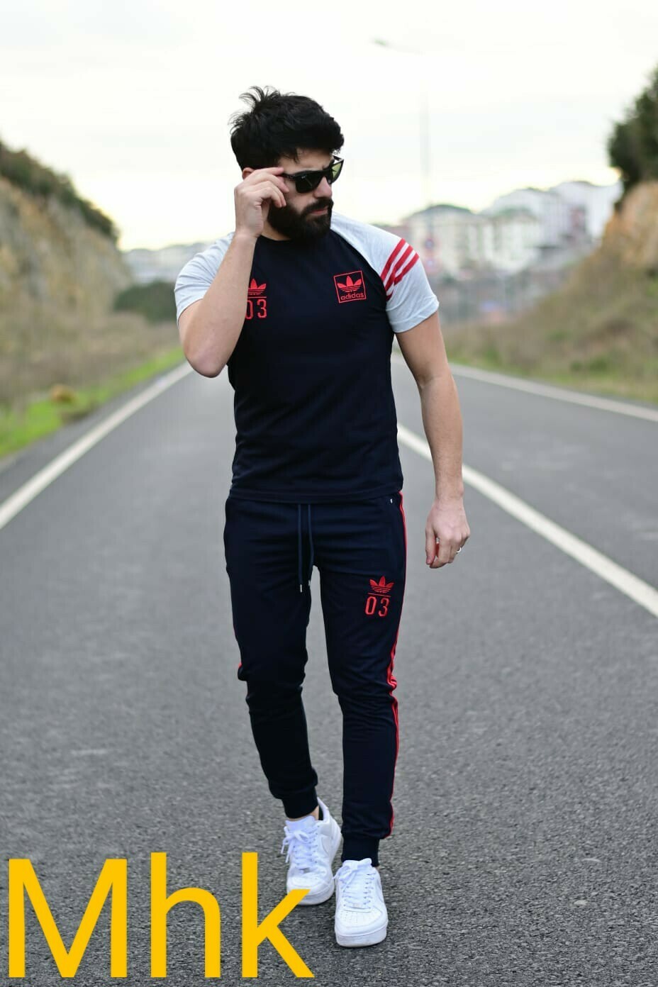 COLLECTION SPORT POUR HOMMES