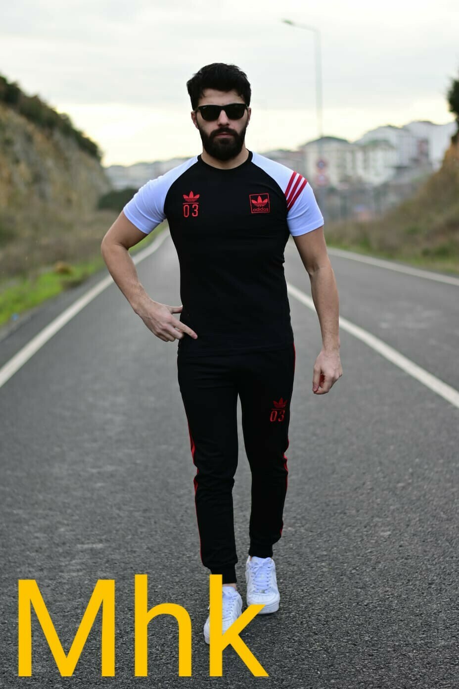 COLLECTION SPORT POUR HOMMES