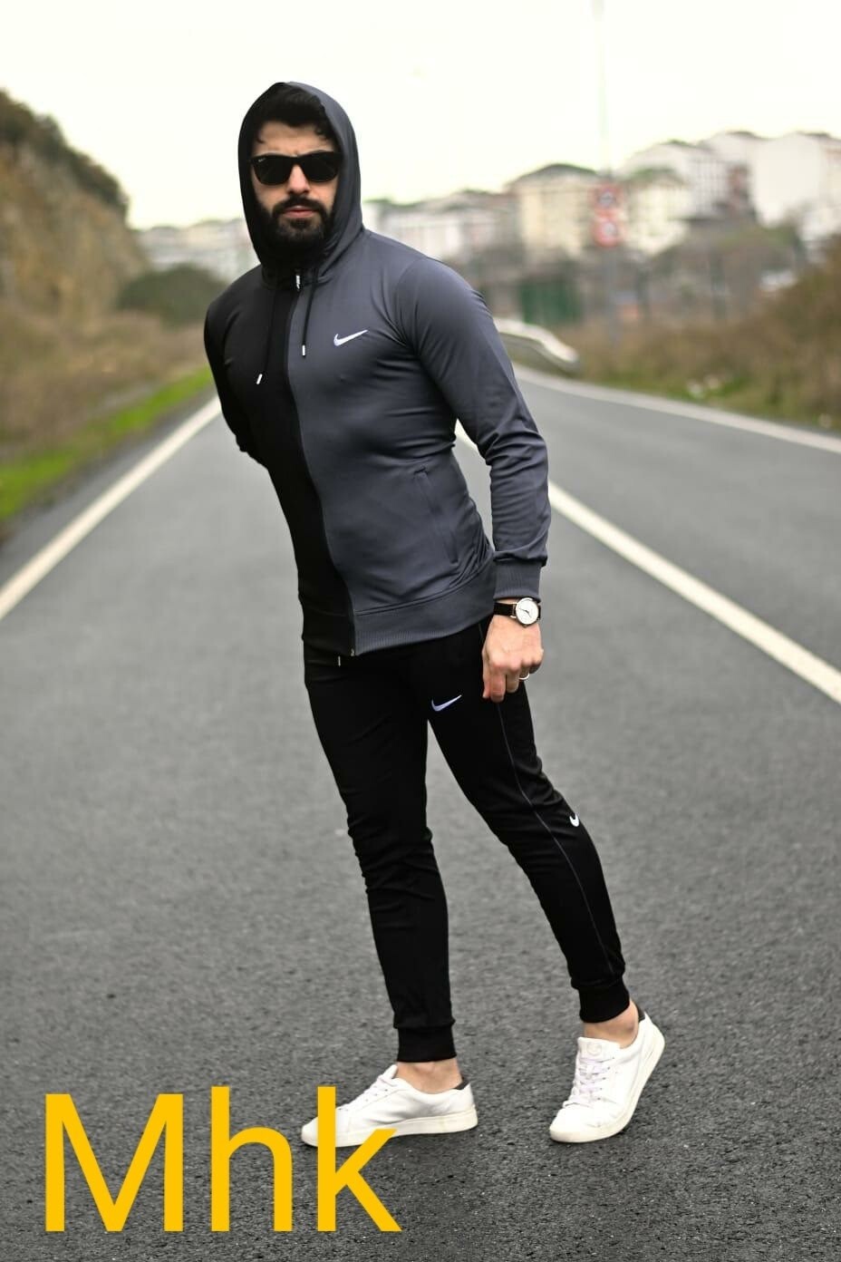 COLLECTION SPORT POUR HOMMES