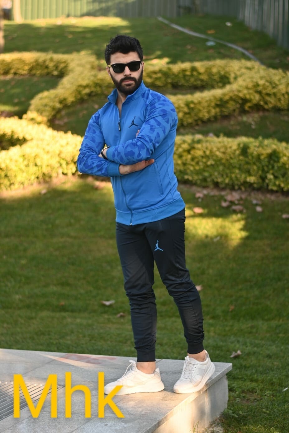 COLLECTION SPORT POUR HOMMES