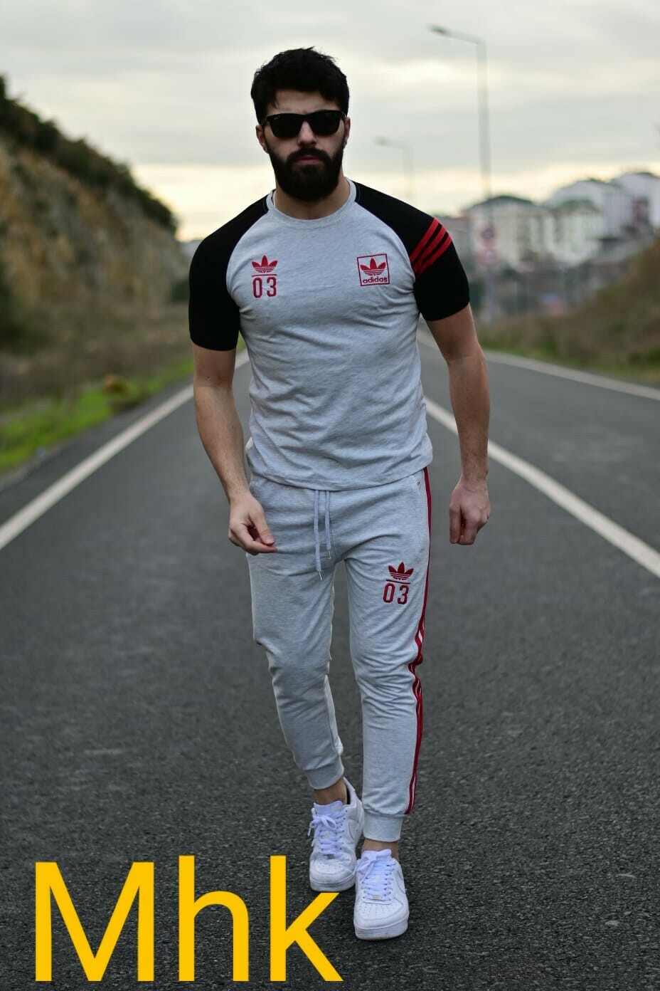 COLLECTION SPORT POUR HOMMES