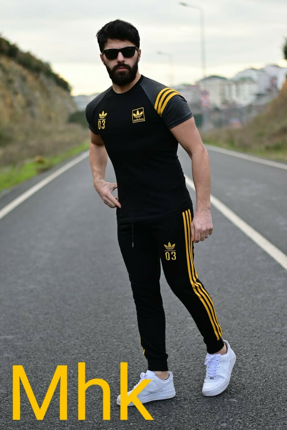 COLLECTION SPORT POUR HOMMES
