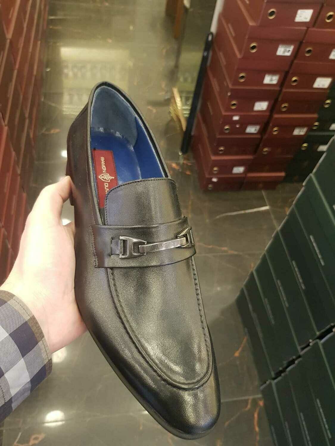 CHAUSSURES CLASSES  POUR HOMMES