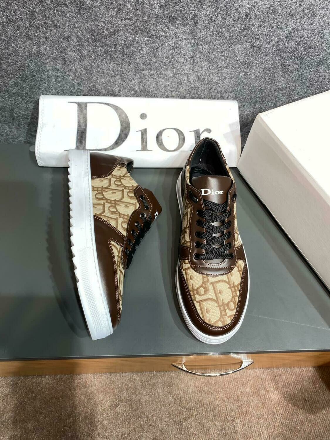 CHAUSSURES CLASSES  POUR HOMMES