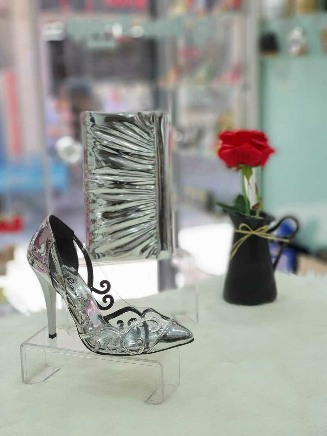 CHAUSSURES ET SACS MARQUES POUR FEMMES