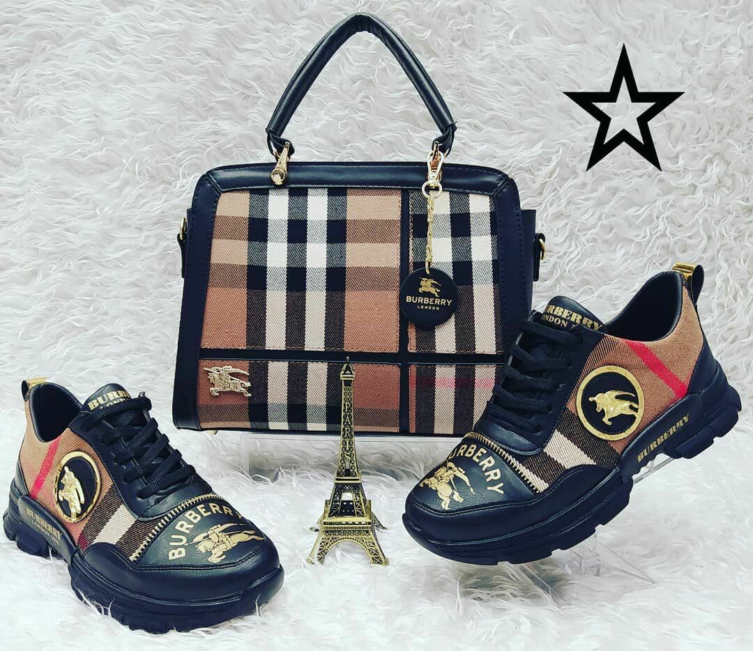 CHAUSSURES ET SACS MARQUES POUR FEMMES