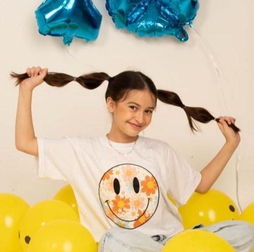 Graphic Tees - HAPPY FACE FLOWERS -