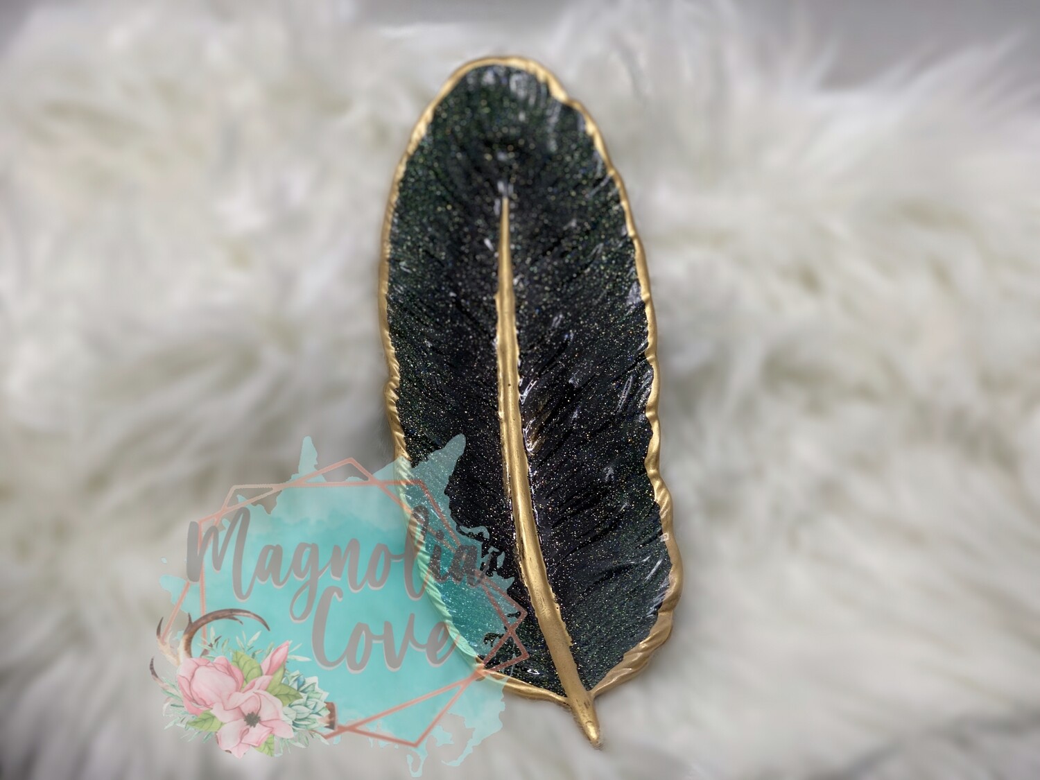 Handcrafted Feather Dish -Green/Black-