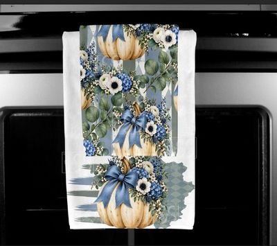 White Pumpkin and Sage Towel Set