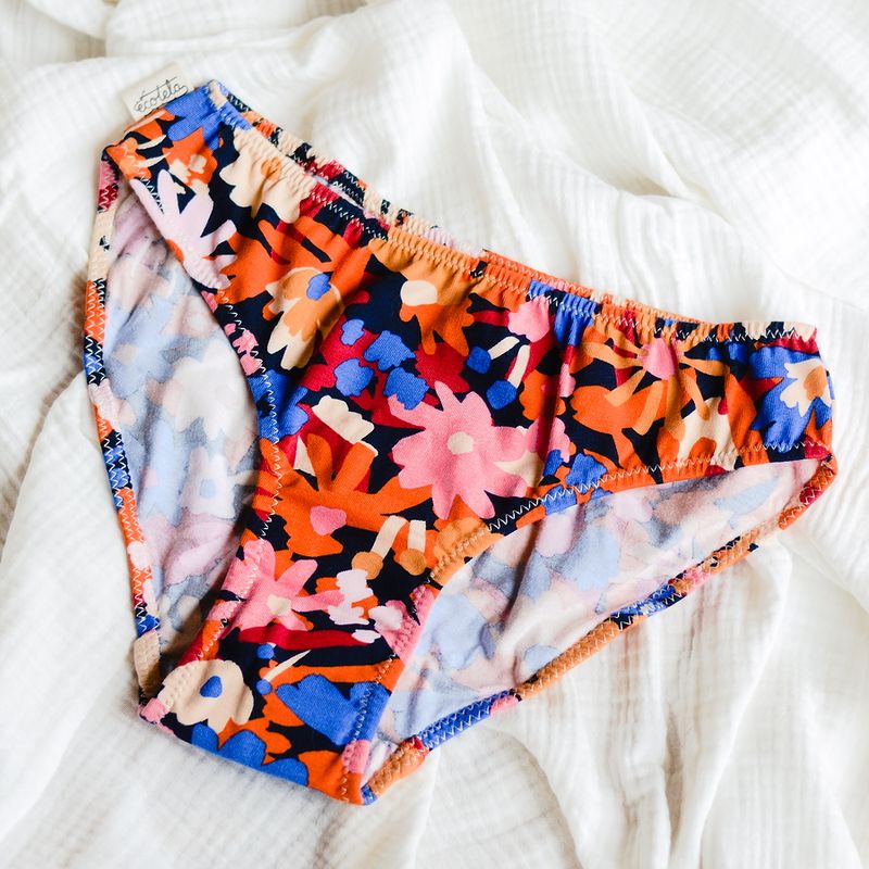 Bragas flores abstractas