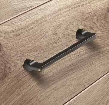Tirador Zamak cromado Brillante 144x32mm. (Caja: 1 PZA)