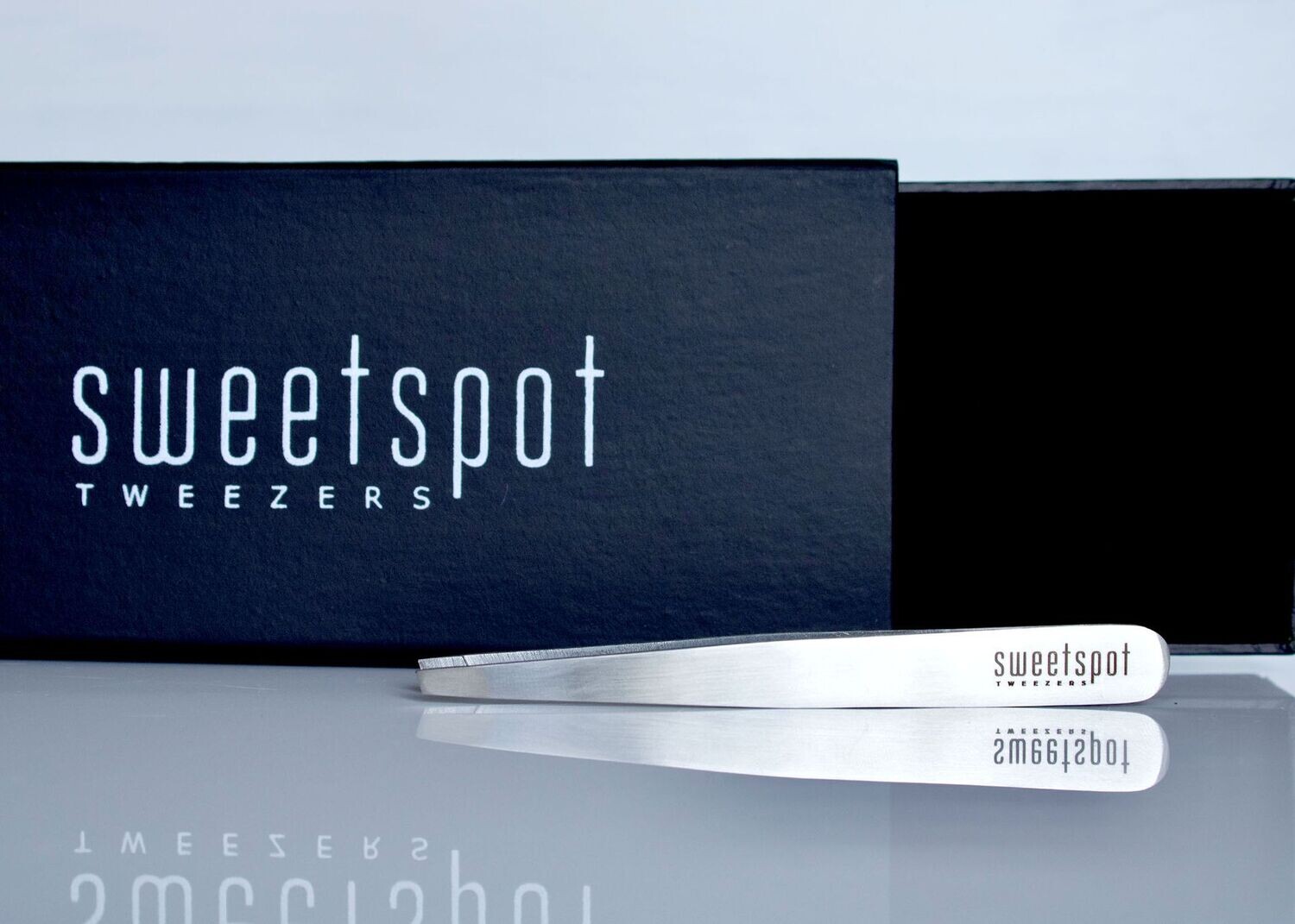 Slanted Brow Tweezer