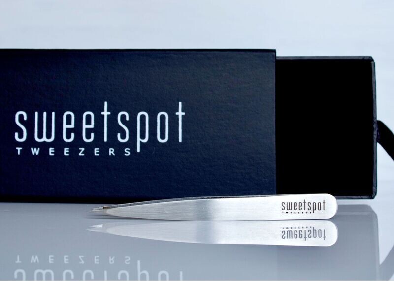 Pointed Brow Tweezer