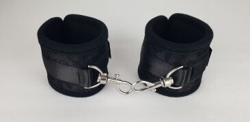 Spartacus Leopard Neoprene Restraints