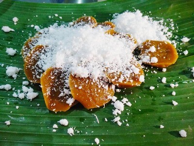 Kutsinta with Coconut 