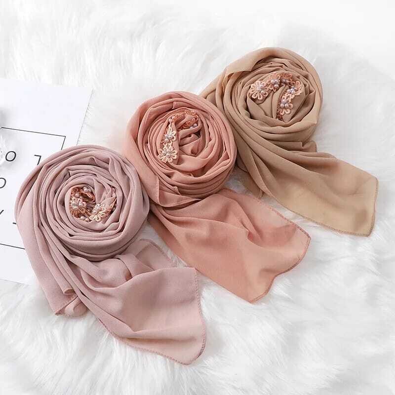 STAR PEARL SCARF