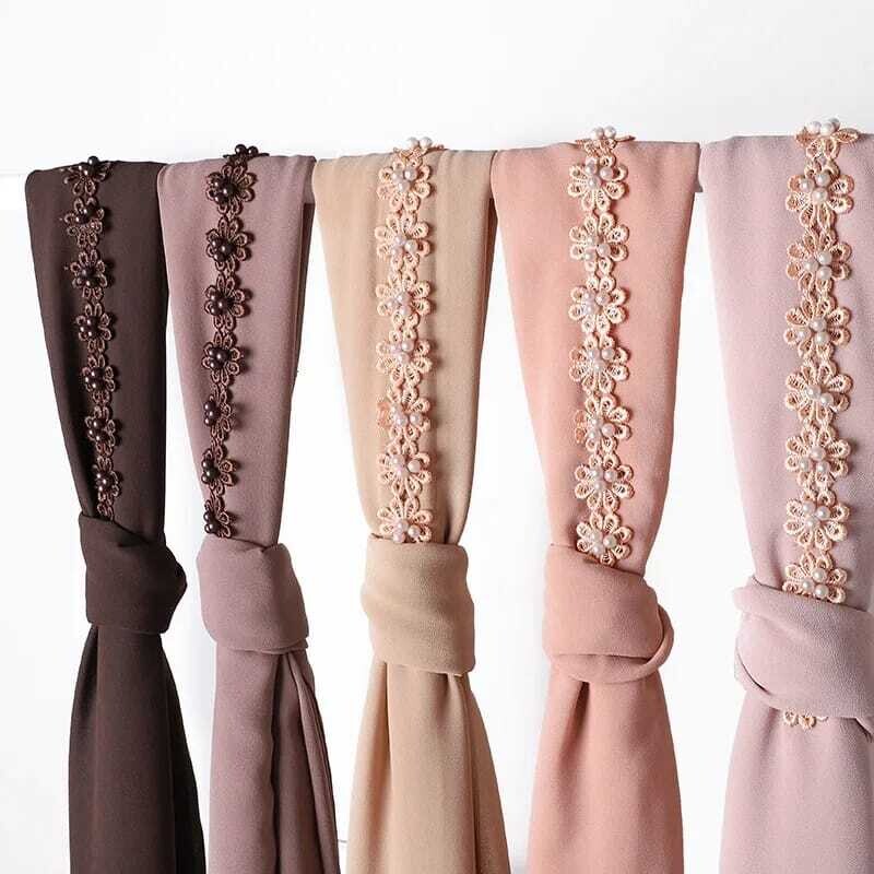 STAR PEARL SCARF