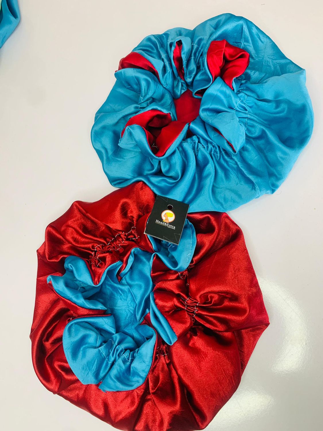 REVERSIBLE PLAIN BONNET