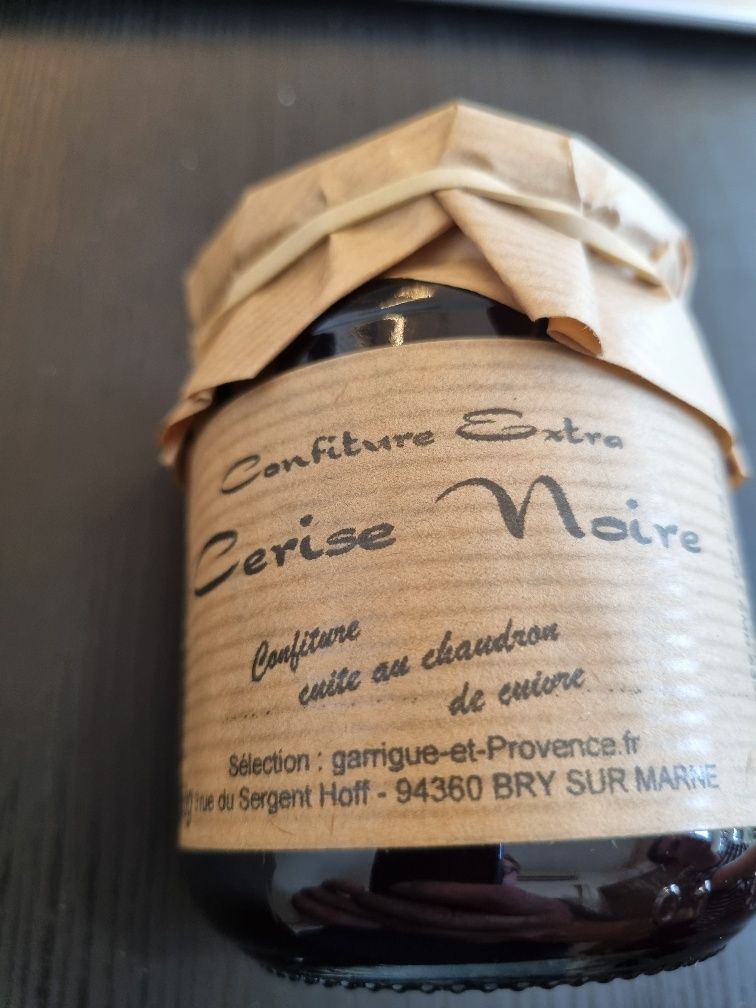 CERISE NOIRE