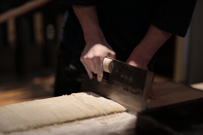 Polished Yasuki Steel Kiryu type (lacquered cypress pattern) 330 mm gold heavy work