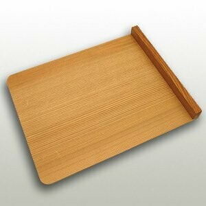 The body of the cedar and the booth board of the standing of the zelkova