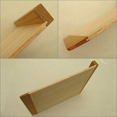 The main body of Aizu paulownia and the booth board of the standing of the zelkova