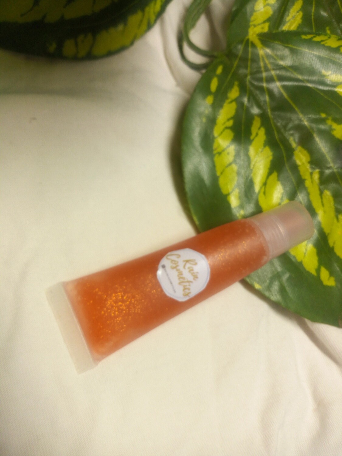 Pink shiny lipgloss(squeeze tube)