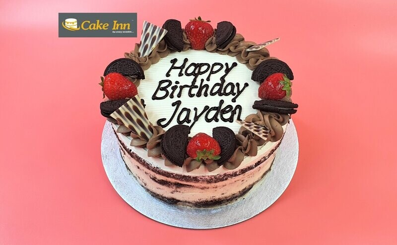 Strawberry & Oreo Naked Cake R115
