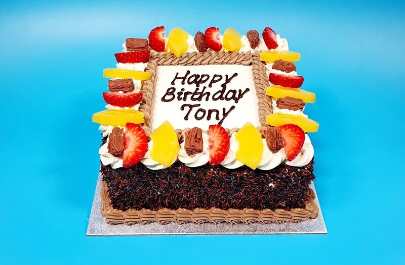 Chocolate Flake & Fruit Cake