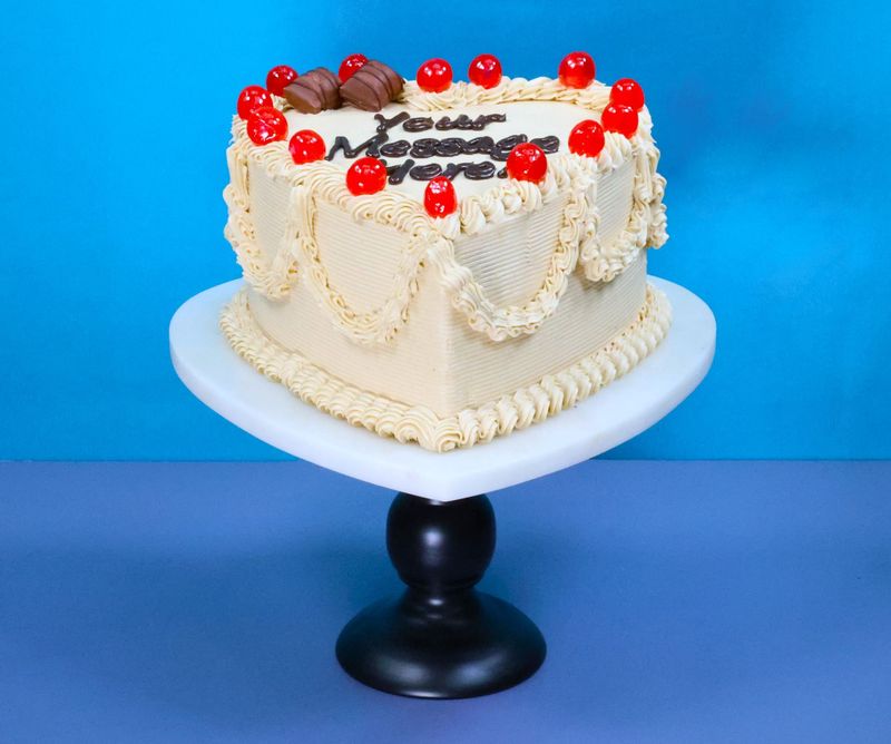 Bueno Cream Vintage  Heart Cake