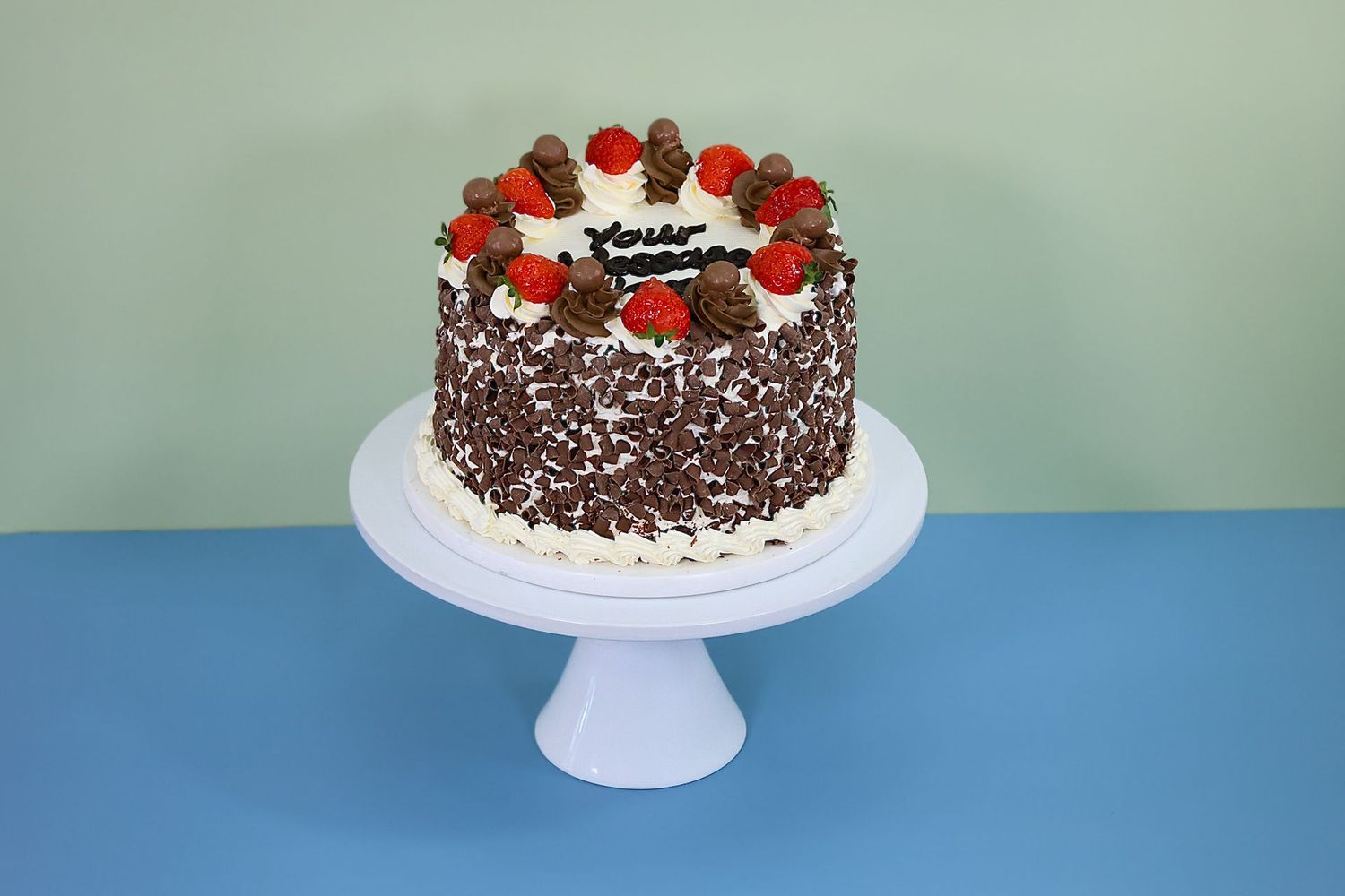 Strawberry & Malteser Cake