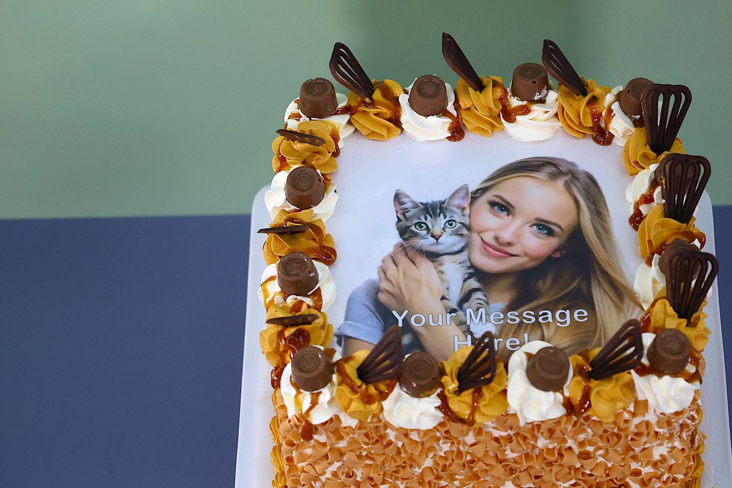 Caramel Photo cake P488