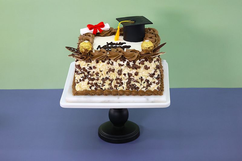 Graduation Topper Cake