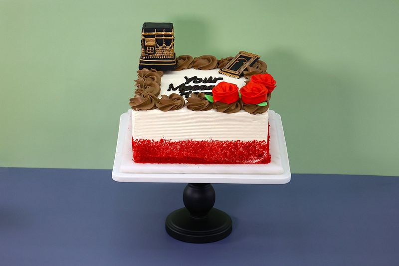 Umrah & Hajj Mubarak Red Velvet cake