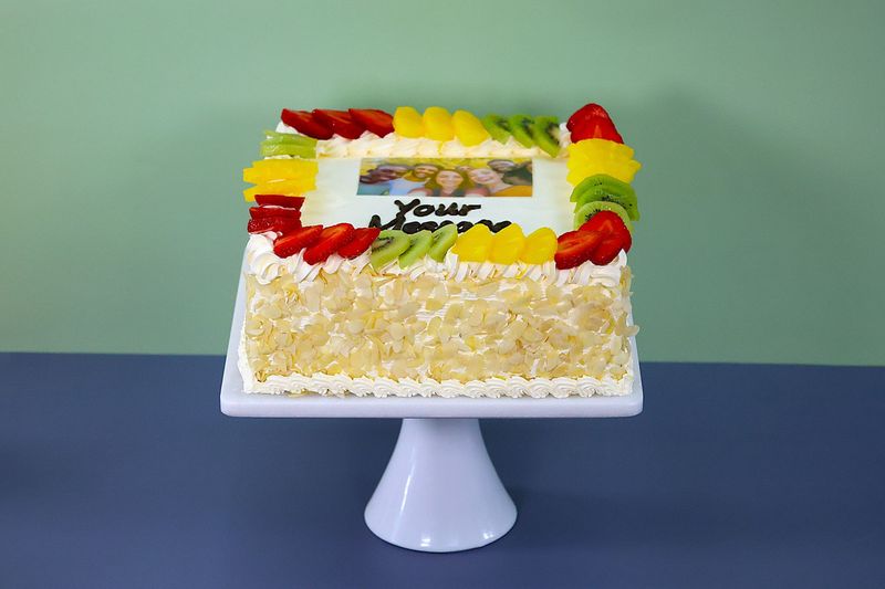 Full Fruit With Nuts On Side Photo Cake