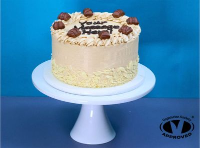 Bueno Cream Bash Cake