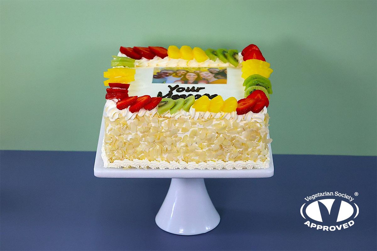Full Fruit With Nuts On Side Photo Cake