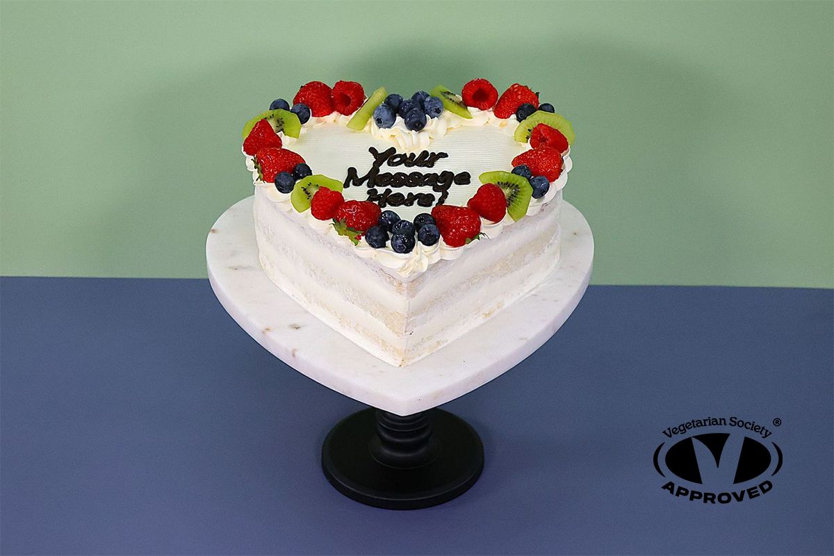 Full Fruits Naked Heart Cake
