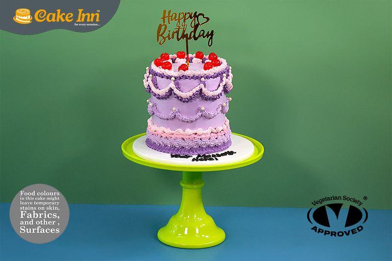 Tall 6 layers Vintage Cake