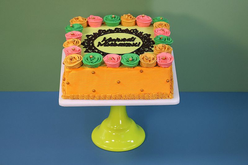 Mehndi Cake