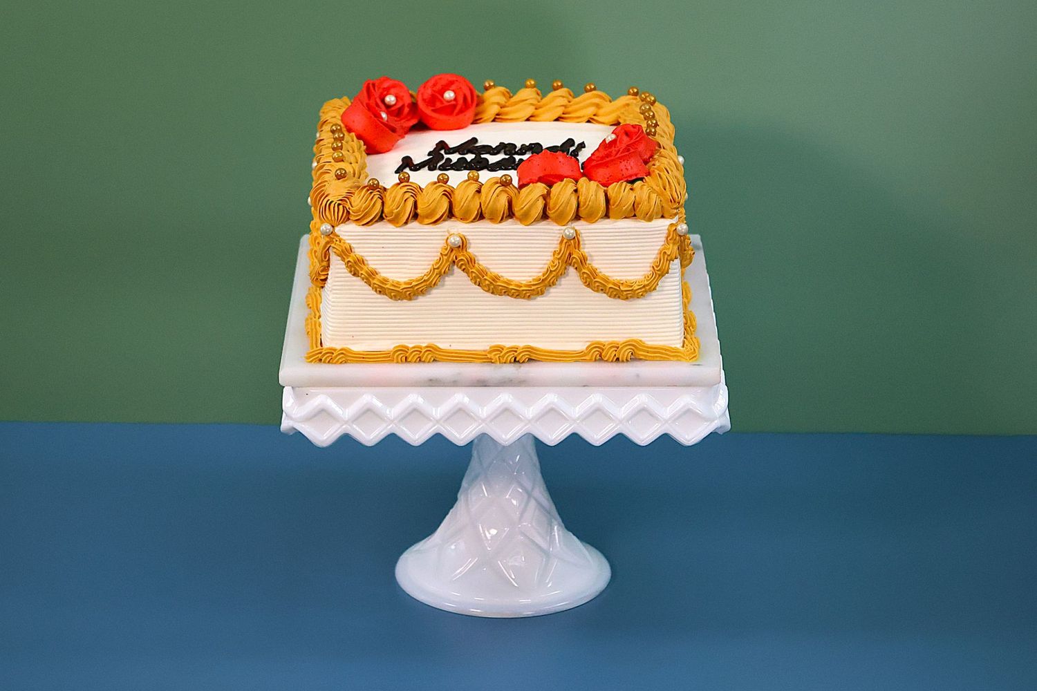 Customable Colour Theme Mehndi Cake