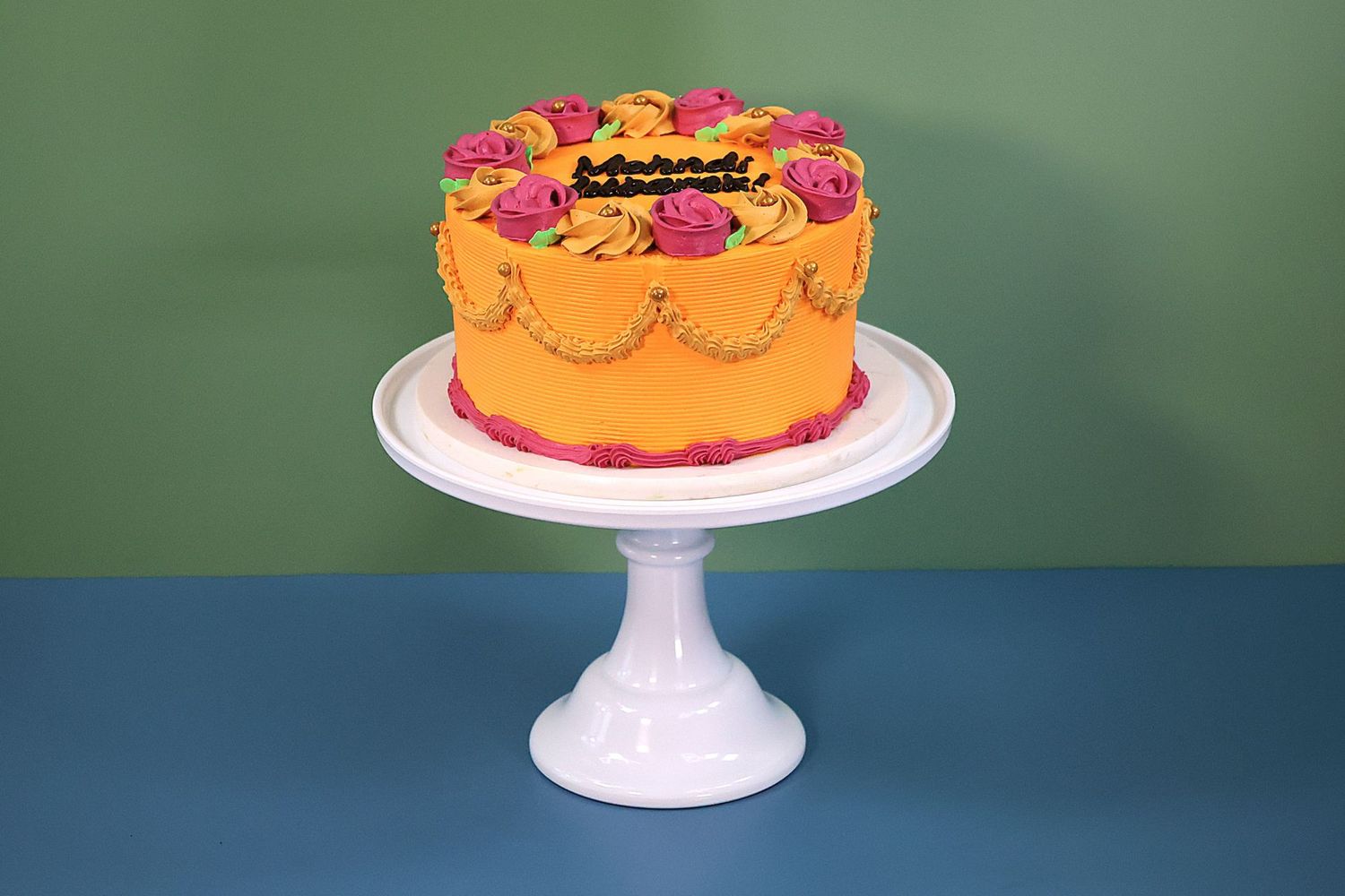 Elegant Mehndi Cake