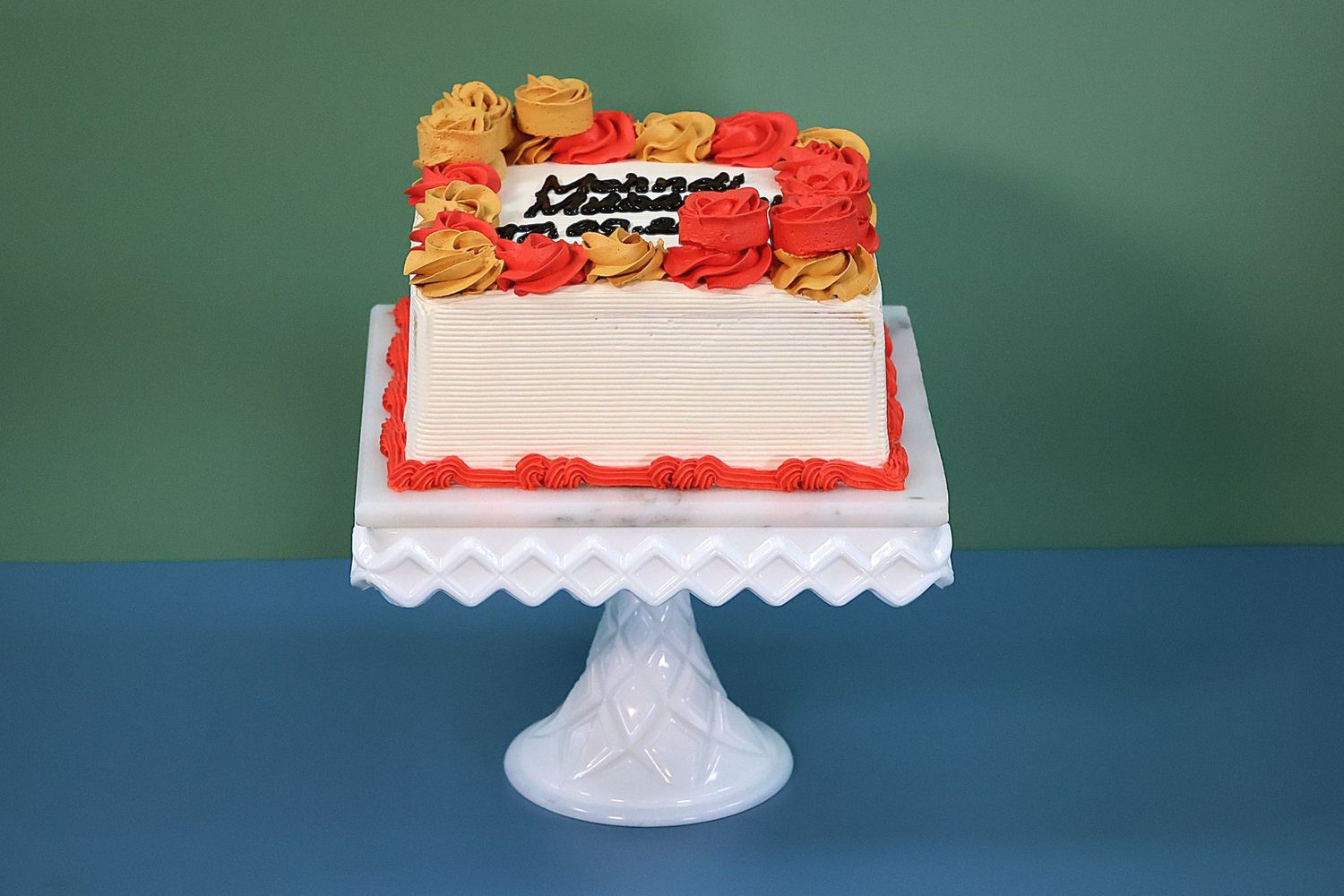 Elegant Mehndi Cake
