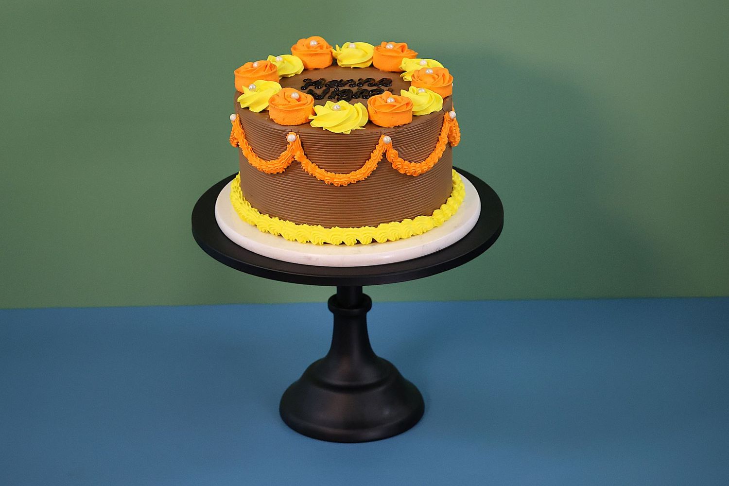 Henna Night Cake