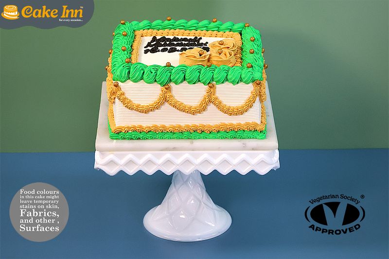 Green & Gold Colour With Gold Flowers Mehndi Cake Green & Gold Colour With Gold Flowers Mehndi Cake