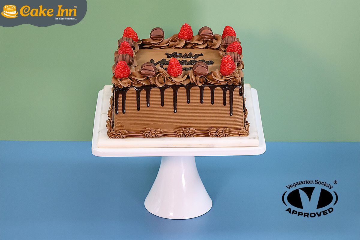 Kinder Bueno Chocolate Deluxe Birthday Cake Kinder Bueno Chocolate Deluxe Birthday Cake