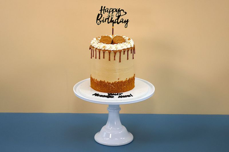 Tall 6 layers Speculoos Bliss Cake