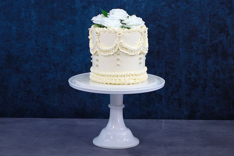 Vintage Tall 6 Layers Luxury Wedding Cake Vintage Tall 6 Layers Luxury Wedding Cake